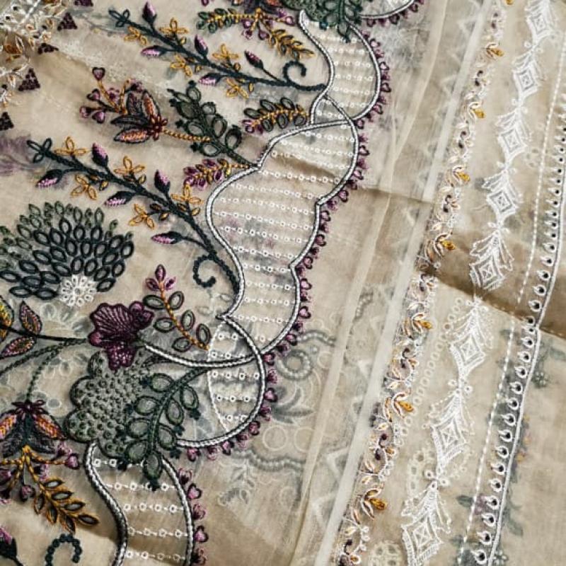 3 Piece Karandi Embroided Suit