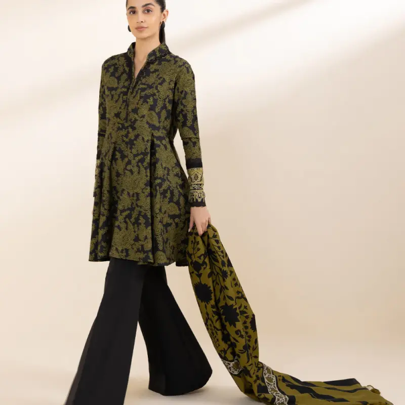 3 Piece - Printed Khaddar Suit