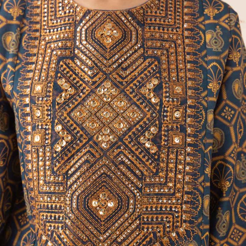 3 Piece - Embroidered Light Khaddar Suit